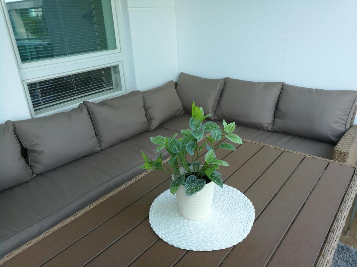 Starhomes Double Lux 8 Oulu Exteriér fotografie