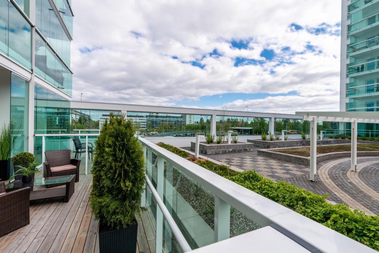 Starhomes Double Lux 8 Oulu Exteriér fotografie