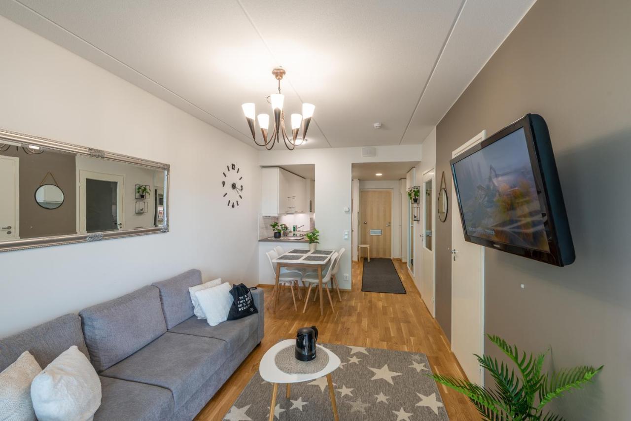 Starhomes Double Lux 8 Oulu Exteriér fotografie