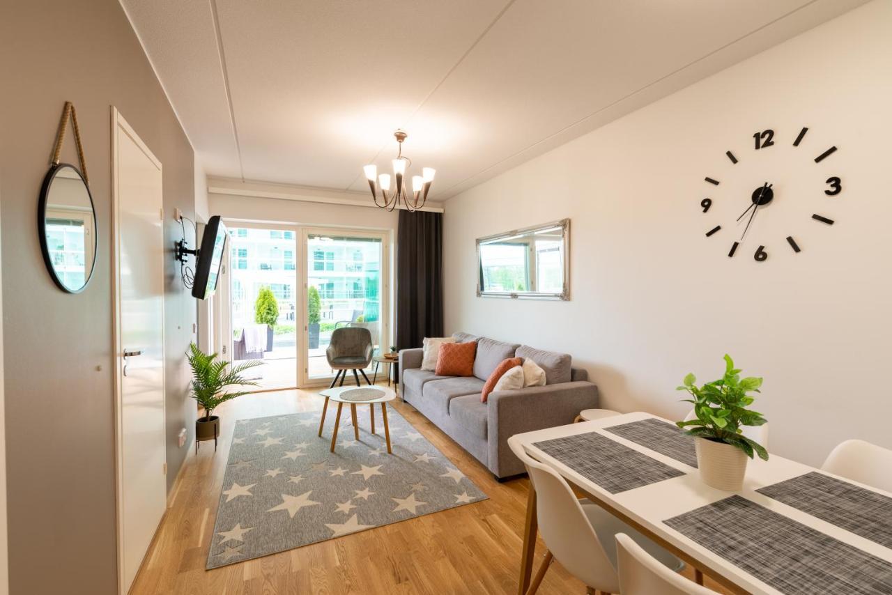 Starhomes Double Lux 8 Oulu Exteriér fotografie